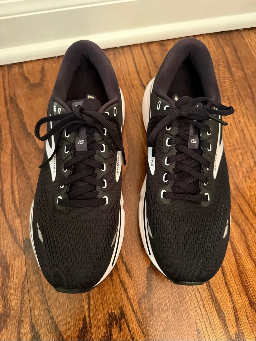 BROOKS Women’s GHOST 15 Running Shoes